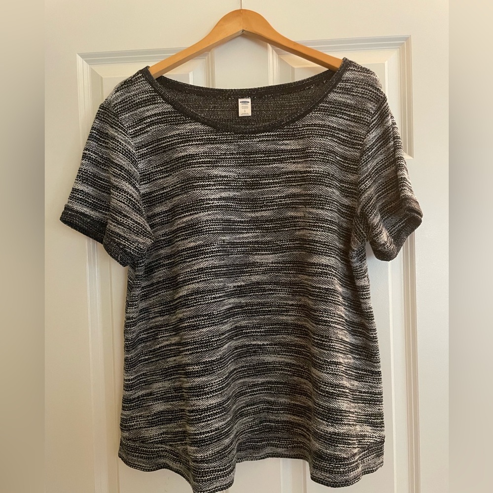 Black & White Short Sleeve Blouse